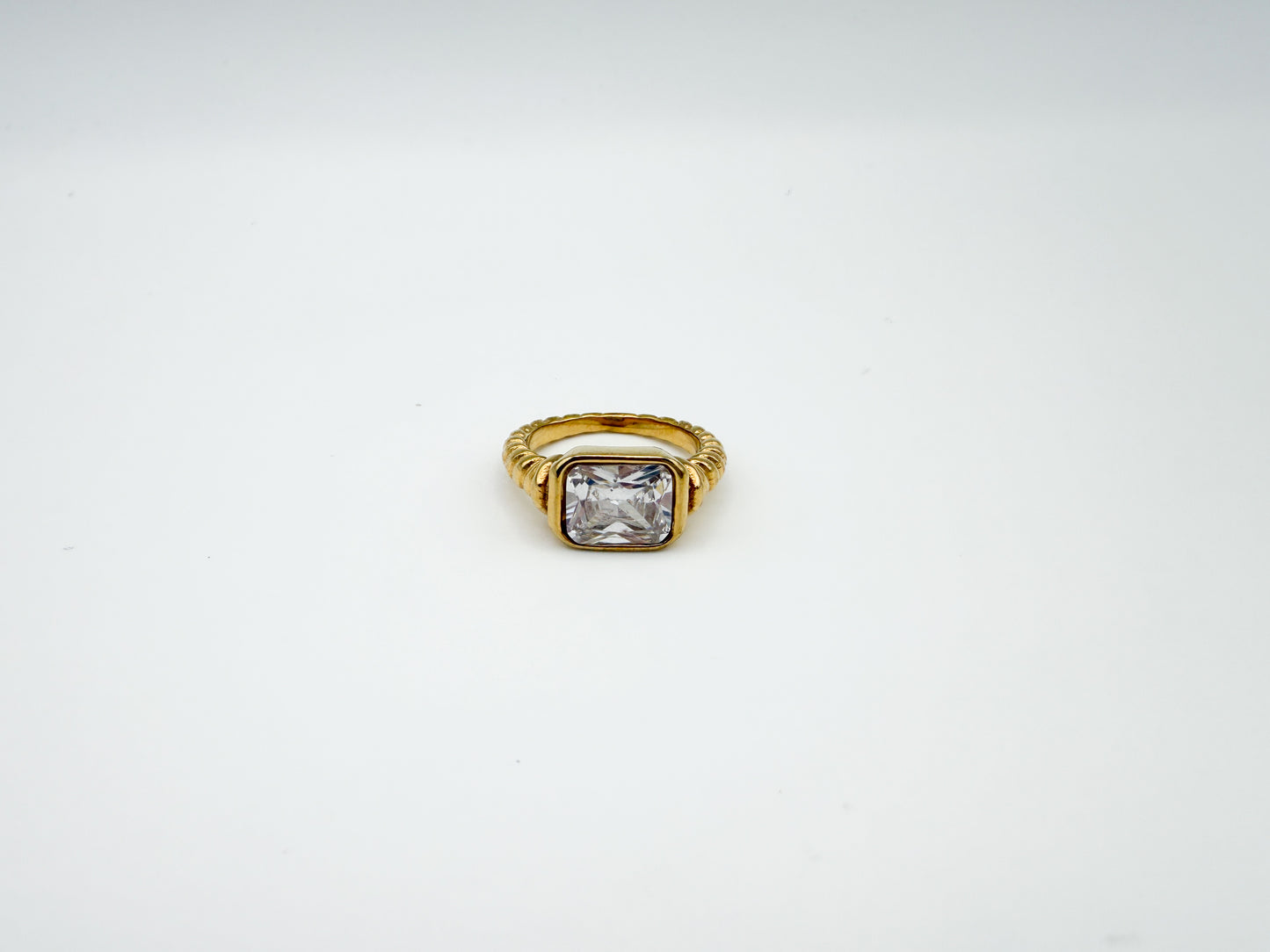 000 SAMPLE | CRYSTAL GEMSTONE RING SIZE 8