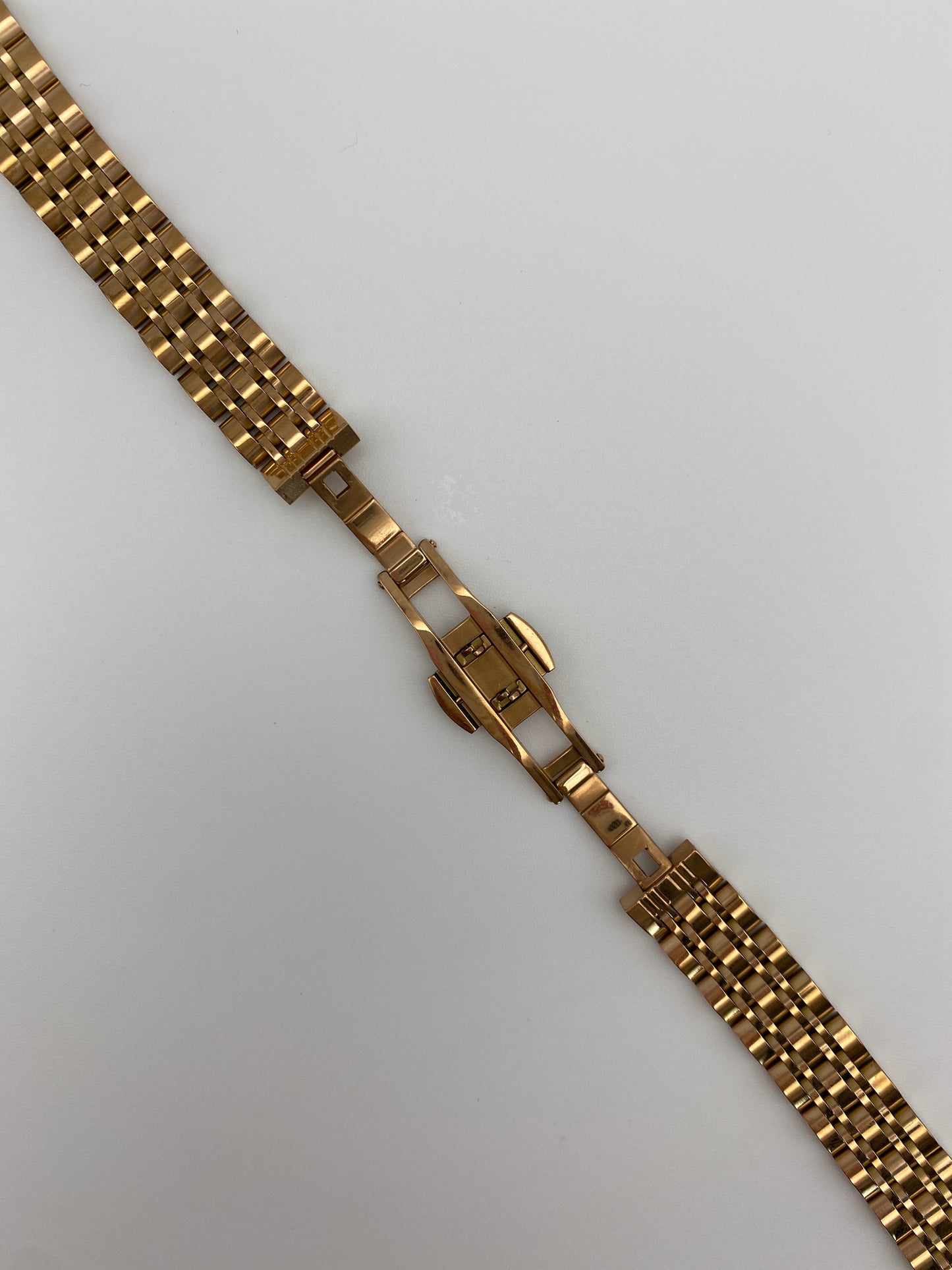 008 REVENGE LUXE