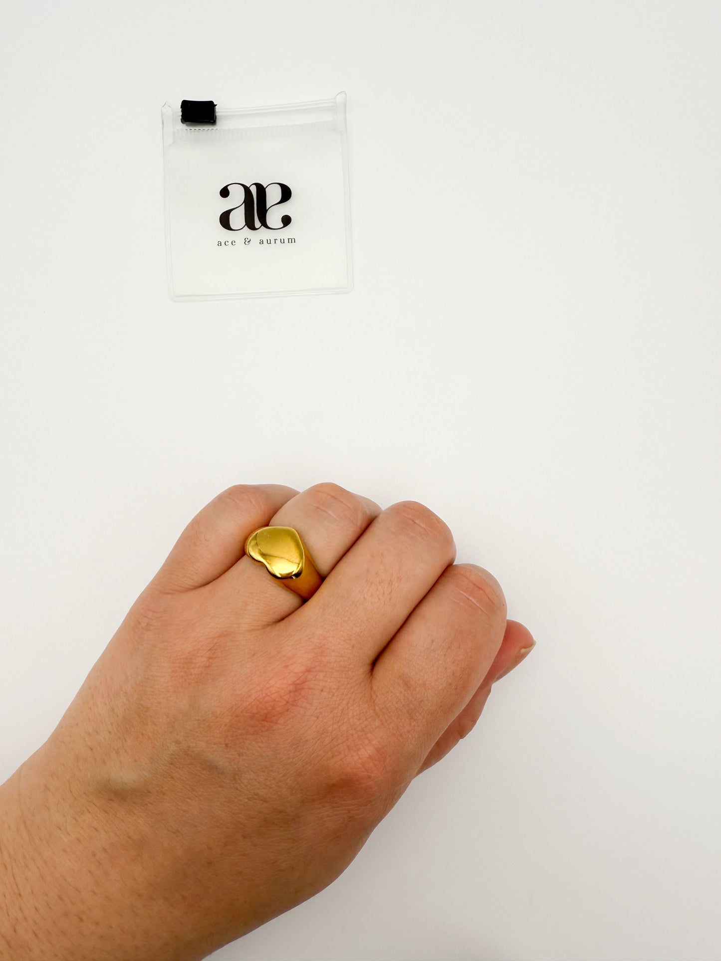 000 SAMPLE | HEART STATEMENT RING SIZE 8