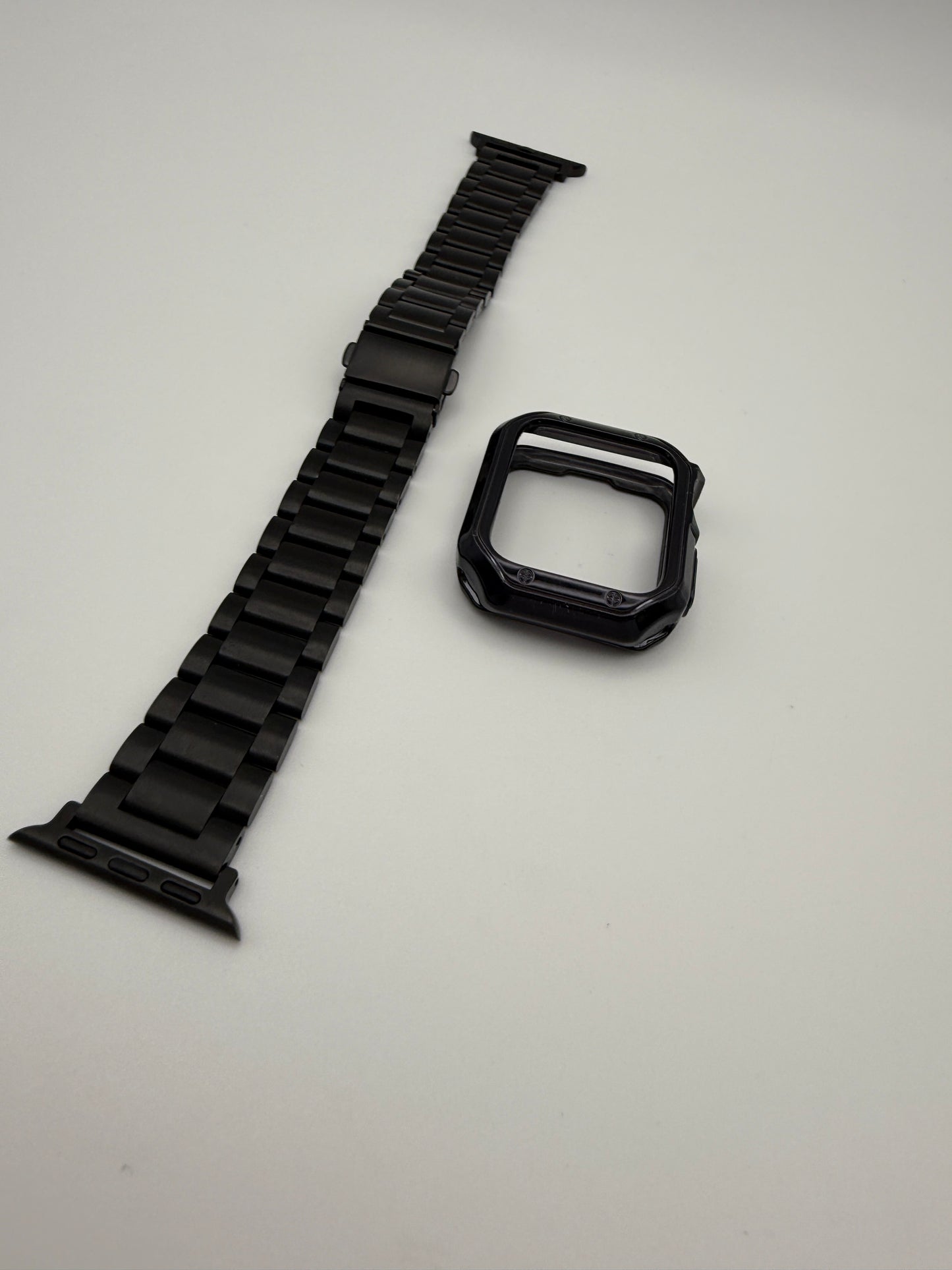 000 SAMPLE | BLACK METAL W.STRAP