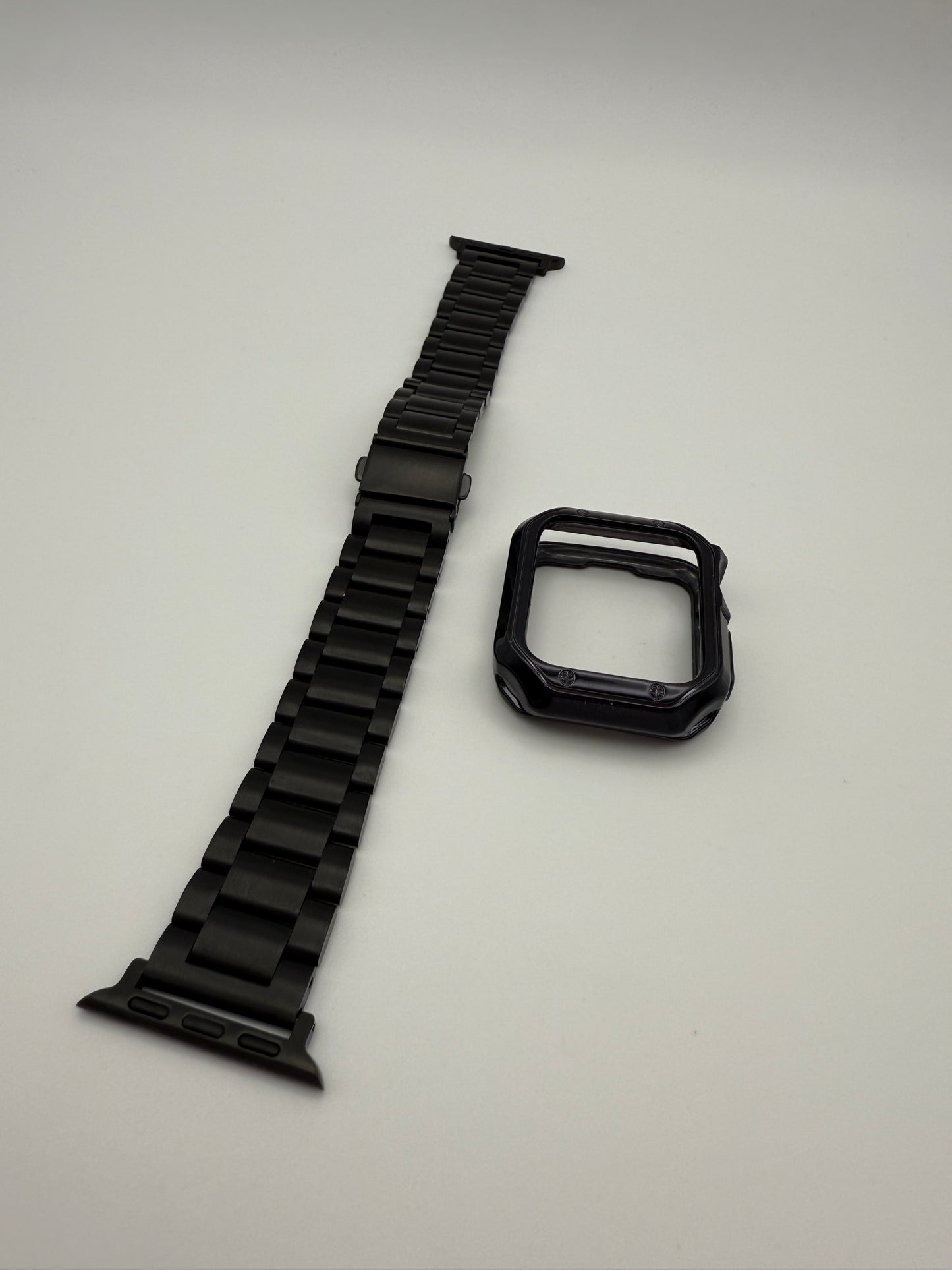 000 SAMPLE | BLACK METAL W.STRAP